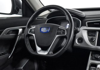 Подержанный автомобиль Geely Atlas 2019 года (15 фото)