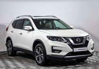 Подержанный автомобиль Nissan X-Trail 2021 года (3 фото)