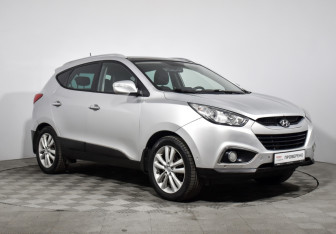 Подержанный автомобиль Hyundai ix35 2011 года (3 фото)