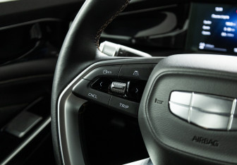 Подержанный автомобиль Geely Preface 2024 года (15 фото)