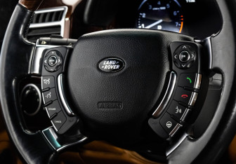 Подержанный автомобиль Land Rover Range Rover 2010 года (13 фото)