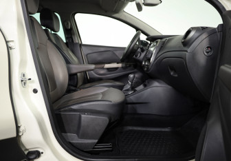 Подержанный автомобиль Renault Kaptur 2018 года (23 фото)