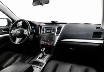 Подержанный автомобиль Subaru Outback Wagon 2012 года (9 фото)