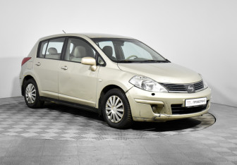 Подержанный автомобиль Nissan Tiida Hatchback 2007 года (3 фото)