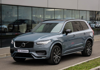 Подержанный автомобиль Volvo XC90 2019 года (3 фото)