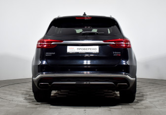 Подержанный автомобиль Hongqi HS5 2023 года (6 фото)