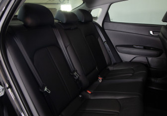 Подержанный автомобиль Kia Optima Sedan 2020 года (12 фото)