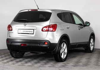 Подержанный автомобиль Nissan Qashqai 2007 года (5 фото)
