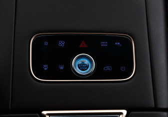 Подержанный автомобиль Exeed VX 2023 года (18 фото)