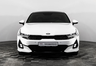 Подержанный автомобиль Kia K5 2020 года (4 фото)