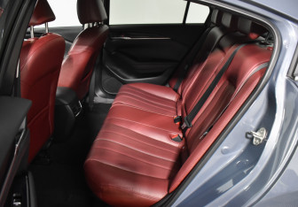 Подержанный автомобиль Mazda 6 Sedan 2021 года (13 фото)