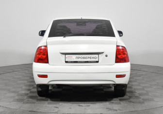 Подержанный автомобиль LADA (ВАЗ) Priora Hatchback 2011 года (6 фото)