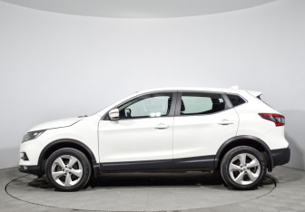 Подержанный автомобиль Nissan Qashqai 2019 года (8 фото)