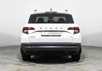Подержанный автомобиль Skoda Karoq 2021 года (6 фото)
