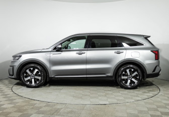 Подержанный автомобиль Kia Sorento 2020 года (8 фото)