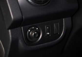 Подержанный автомобиль Renault Sandero 2017 года (18 фото)