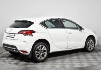 Подержанный автомобиль Citroen DS4 2013 года (5 фото)