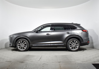 Подержанный автомобиль Mazda CX-9 2017 года (8 фото)