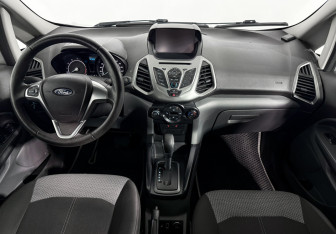 Подержанный автомобиль Ford EcoSport 2016 года (15 фото)