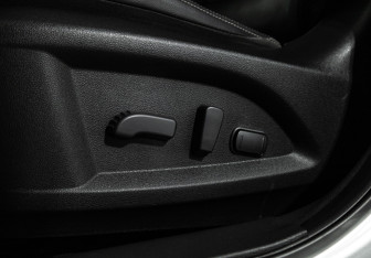 Подержанный автомобиль Renault Koleos 2018 года (15 фото)