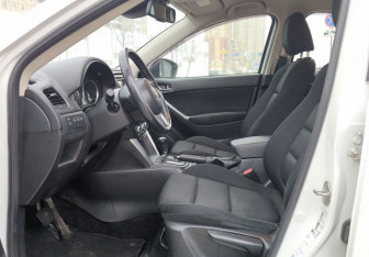 Подержанный автомобиль Mazda CX-5 2012 года (10 фото)