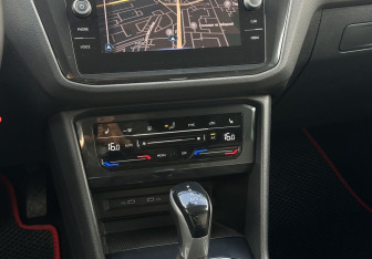 Подержанный автомобиль Volkswagen Tiguan 2021 года (20 фото)