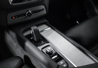Подержанный автомобиль Volvo XC90 2019 года (11 фото)