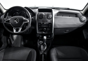 Подержанный автомобиль Renault Duster 2020 года (14 фото)