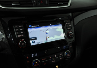Подержанный автомобиль Nissan Qashqai 2018 года (17 фото)