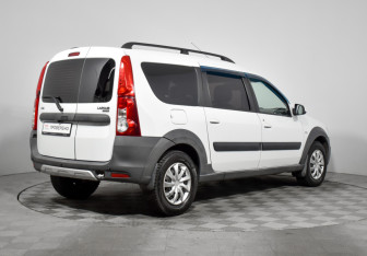 Подержанный автомобиль LADA (ВАЗ) Largus Wagon 2016 года (5 фото)