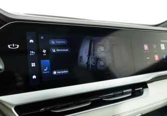 Подержанный автомобиль Geely Monjaro 2023 года (21 фото)