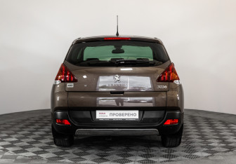 Подержанный автомобиль Peugeot 3008 2014 года (6 фото)