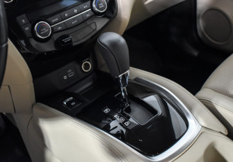 Подержанный автомобиль Nissan X-Trail 2021 года (11 фото)