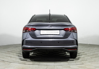 Подержанный автомобиль Hyundai Solaris Sedan 2021 года (6 фото)