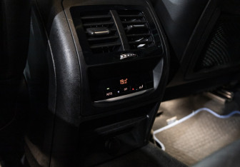 Подержанный автомобиль BMW X3 2018 года (22 фото)