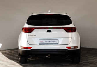 Подержанный автомобиль Kia Sportage 2018 года (6 фото)