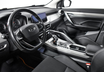 Подержанный автомобиль Geely Coolray 2020 года (9 фото)