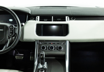 Подержанный автомобиль Land Rover Range Rover Sport 2013 года (14 фото)