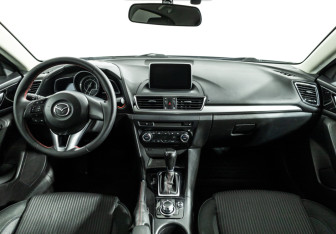 Подержанный автомобиль Mazda 3 Hatchback 2014 года (13 фото)