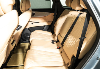 Подержанный автомобиль Jaecoo J8 2024 года (10 фото)