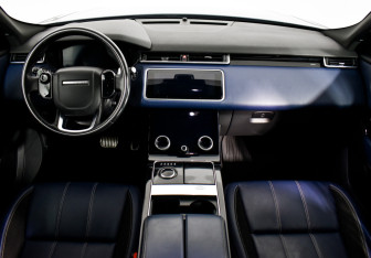 Подержанный автомобиль Land Rover Range Rover Velar 2018 года (15 фото)