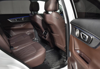 Подержанный автомобиль Chery Tiggo 8 Pro Max 2023 года (13 фото)