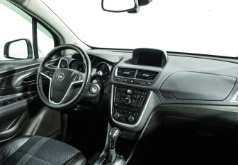 Подержанный автомобиль Opel Mokka 2014 года (9 фото)