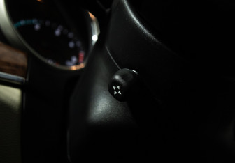 Подержанный автомобиль Jeep Grand Cherokee 2012 года (19 фото)