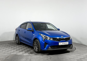 Подержанный автомобиль Kia Rio Sedan 2021 года (3 фото)