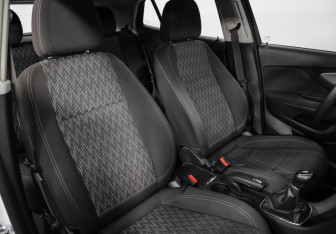 Подержанный автомобиль Opel Mokka 2014 года (19 фото)