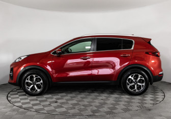 Подержанный автомобиль Kia Sportage 2019 года (8 фото)