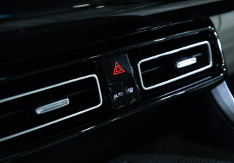 Подержанный автомобиль GAC GS8 2023 года (29 фото)
