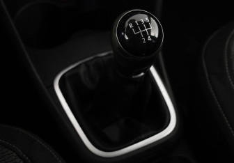 Подержанный автомобиль Volkswagen Polo Sedan 2016 года (15 фото)