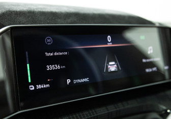 Подержанный автомобиль Zeekr 001 2023 года (12 фото)